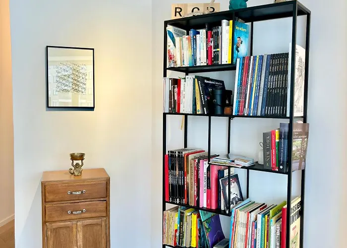 Royal 0301 Apartment *